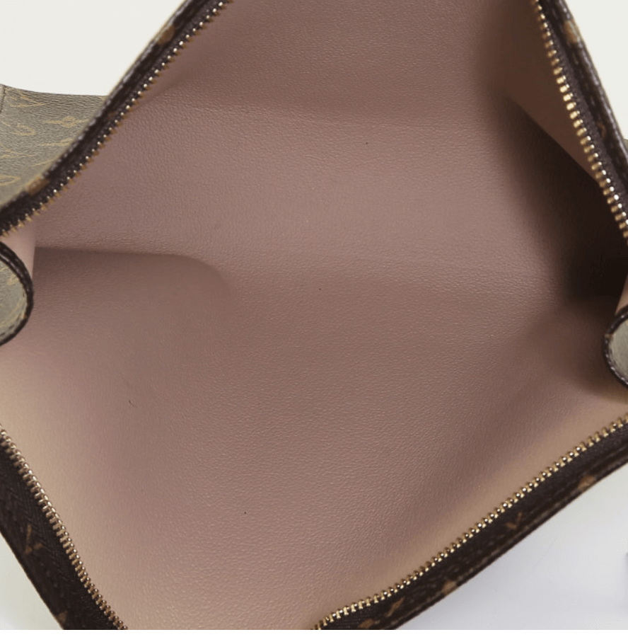 Louis Vuitton Toilette Clutch 26