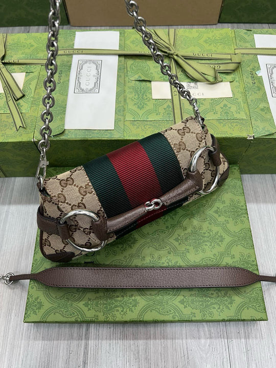 Horsebit Chain Medium Shoulder Bag