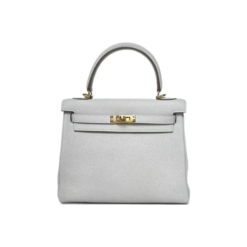 HERMES Kelly 25 cream gray Togo leather handbag featuring elegant design and high quality craftsmanship, a timeless luxury bag for women.