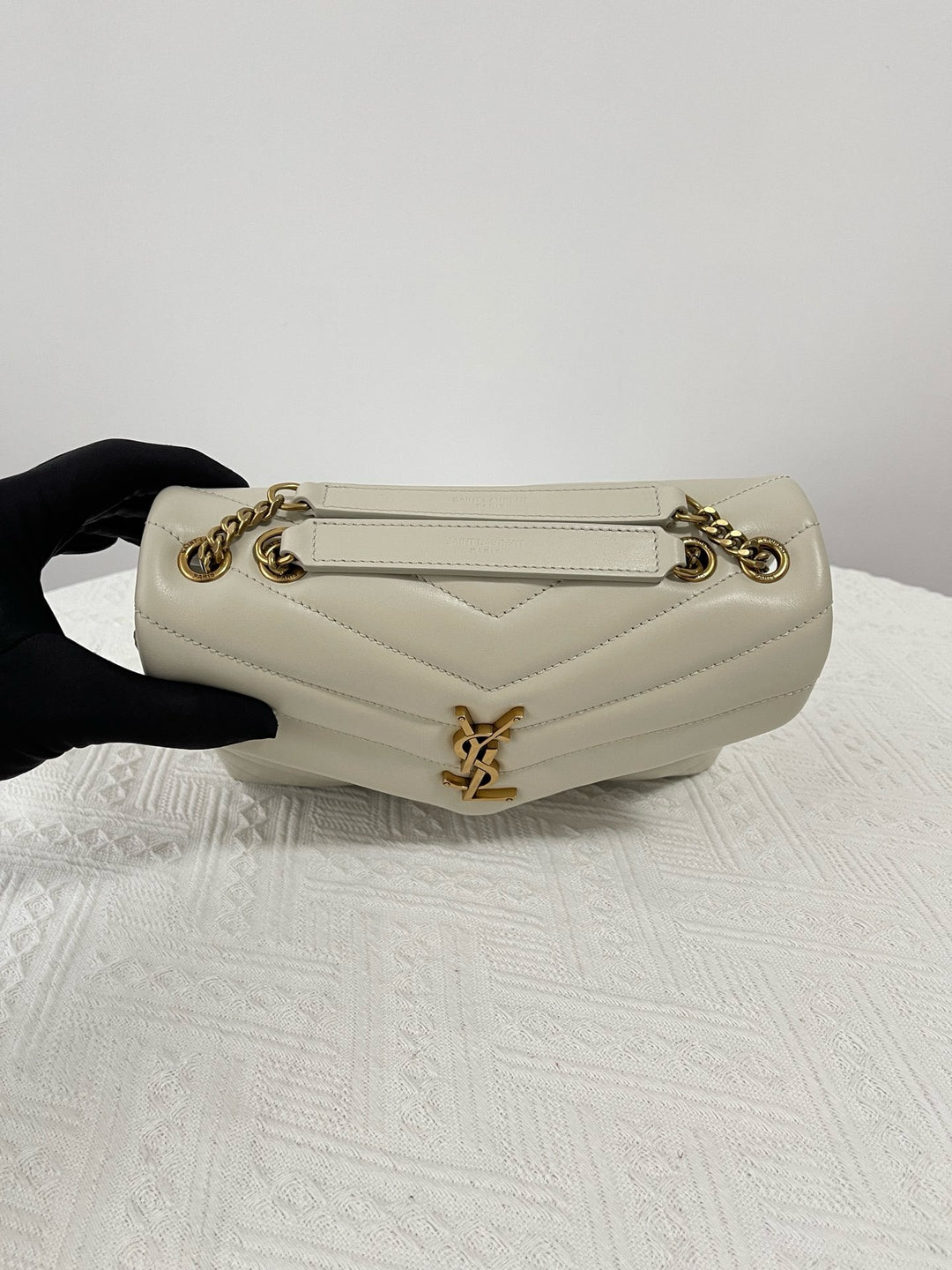 Saint laurent Loulou Shoulder Bag small white