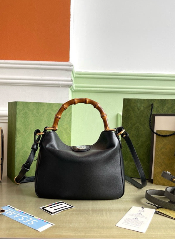 Diana small shoulder bag