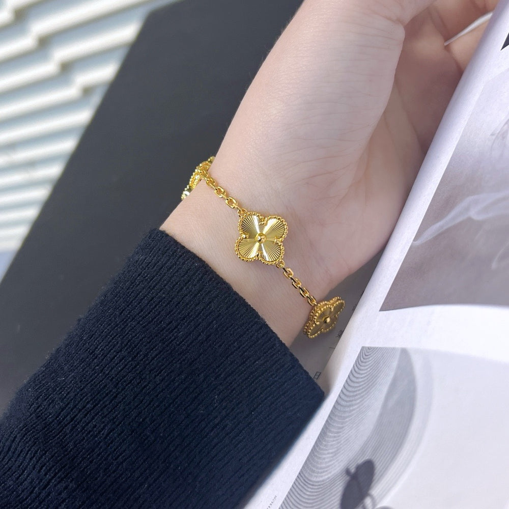 Vintage Alhambra Bracelet, 5 Motifs yellow 18K gold platted