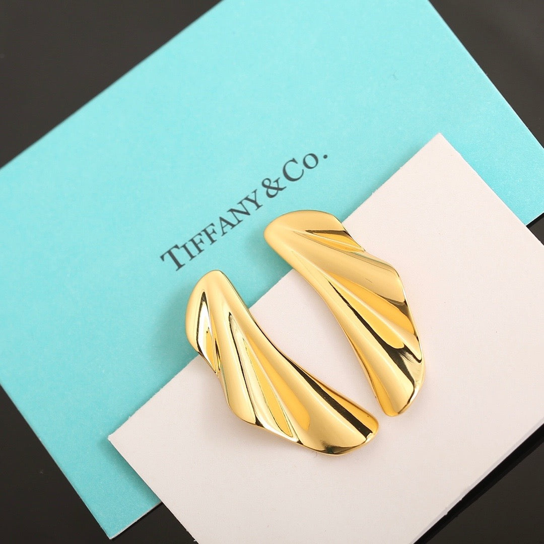 Tiffany earengs 18K gold platd