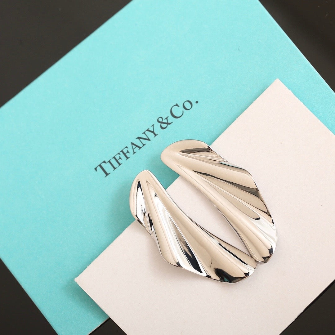 Tiffany earengs 18K gold platd
