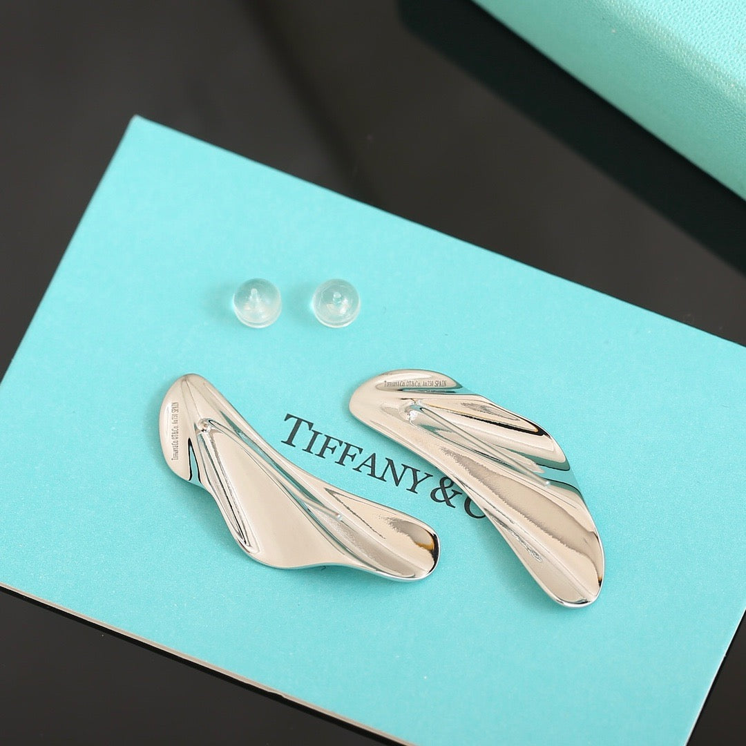 Tiffany earengs 18K gold platd